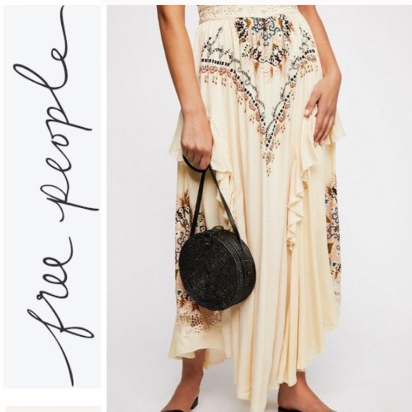 Free People Dresses & Skirts - Free People Heart Print Floral Ruffled Skirt